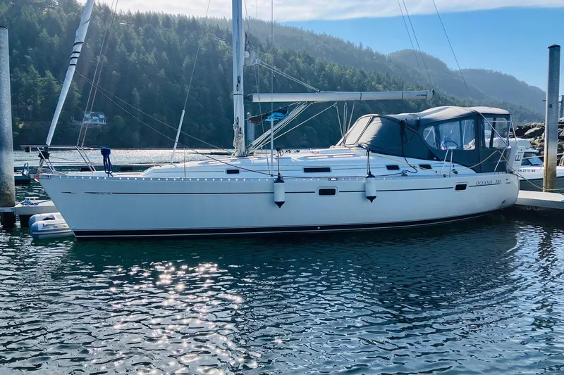 The Image of Beneteau Oceanis 381 1998 - undefined