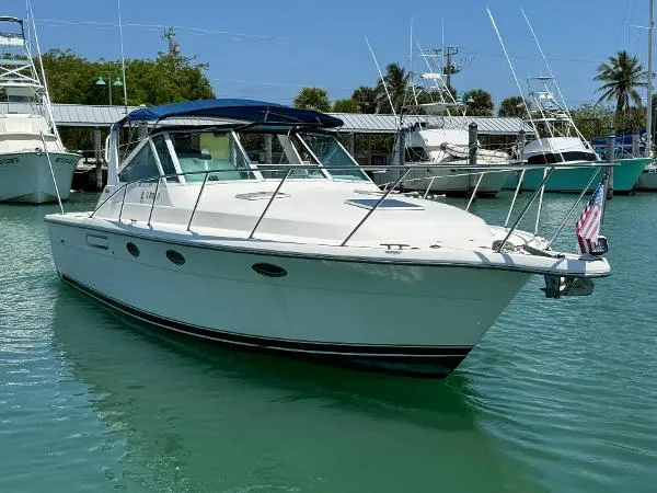Slide: The Image of Tiara 3100 Open 2000 - 1