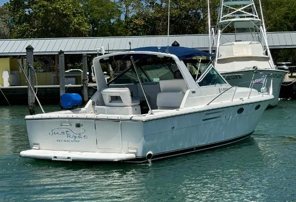 Slide: The Image of Tiara 3100 Open 2000 - 2
