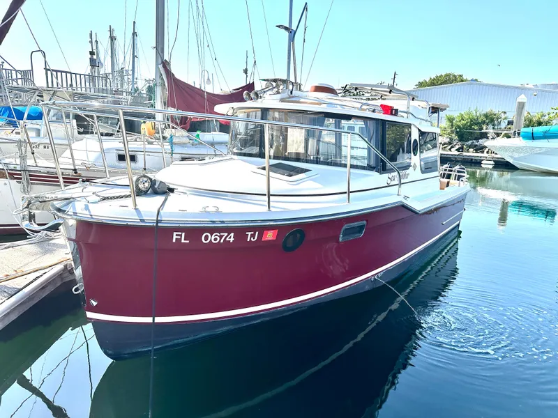 Slide: The Image of Ranger Tug R-23 2019 - 2