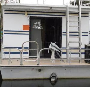 Slide: The Image of Aqua Chalet 4614 2000 - 11