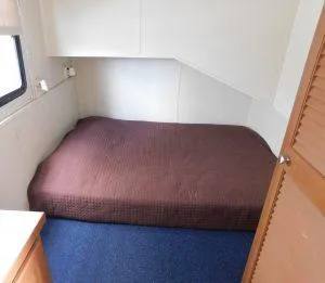 Slide: The Image of Aqua Chalet 4614 2000 - 6