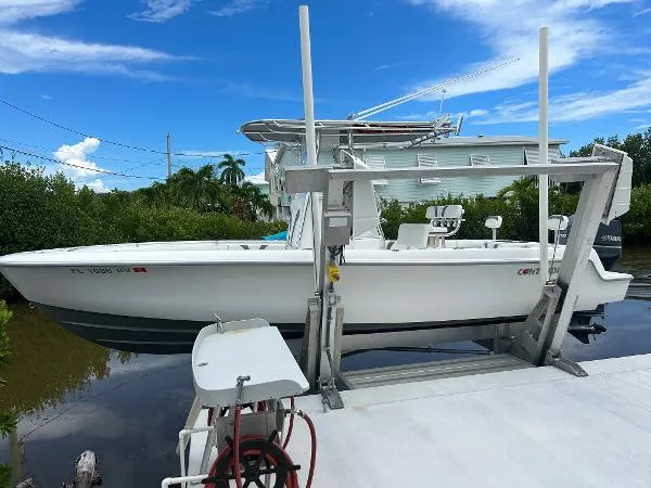 Slide: The Image of Contender 24S 2019 - 0