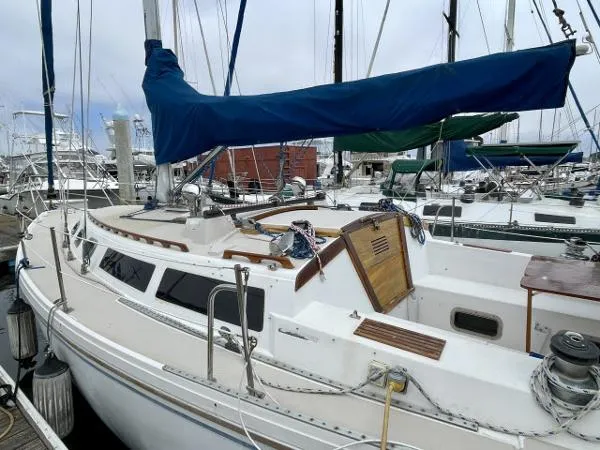 Slide: The Image of Catalina 34 1986 - 11