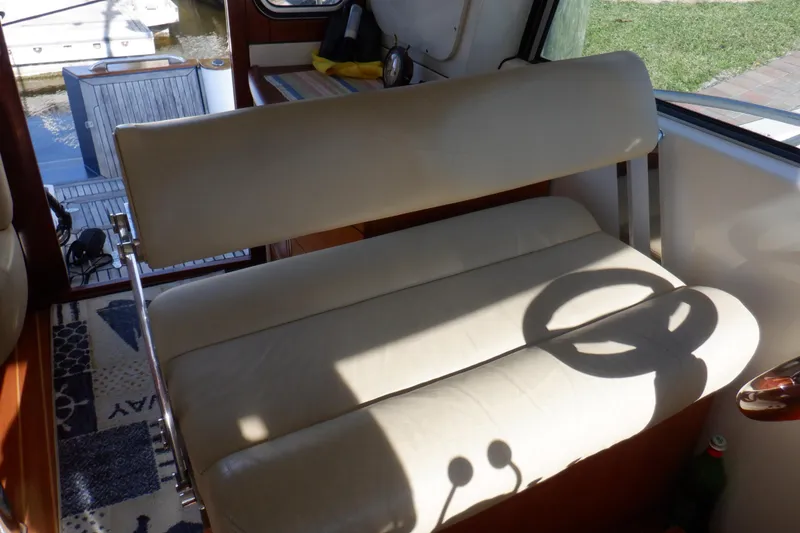 Slide: The Image of Linssen DS 45 yacht cruising on calm waters, 2001 model, clear blue sky. - 23