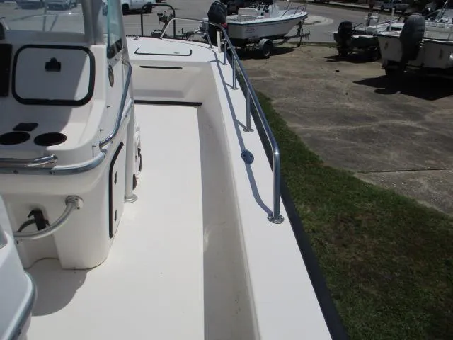 Slide: The Image of 2002 Everglades 250 Center Console boat dock view. - 23