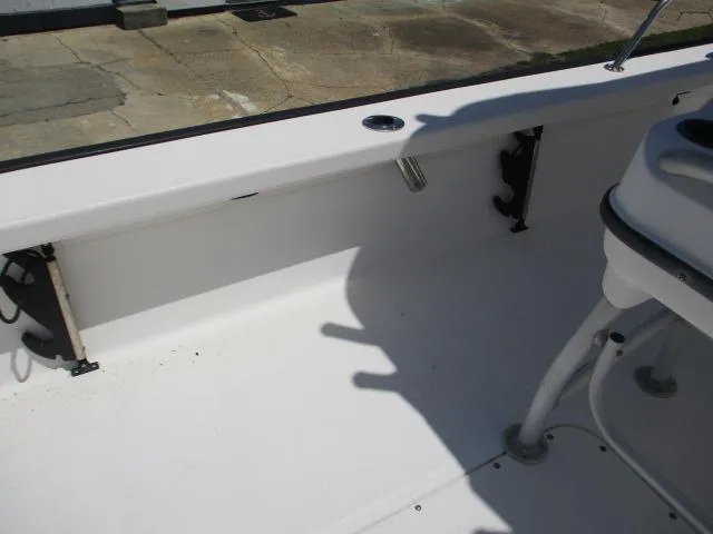 Slide: The Image of Interior view of a 2002 Everglades 250 Center Console boat. - 31