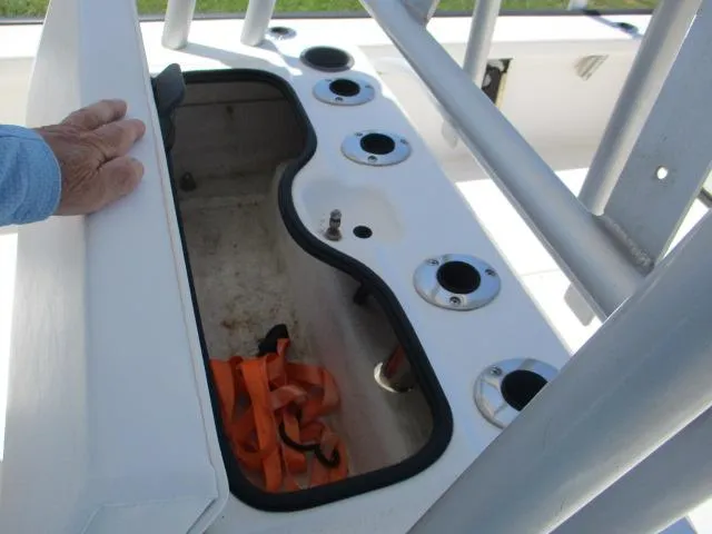 Slide: The Image of Storage compartment in Everglades 250 Center Console boat, 2002 model. - 36