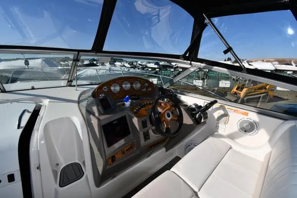 Slide: The Image of Rinker 342 Express Cruiser 2007 - 5