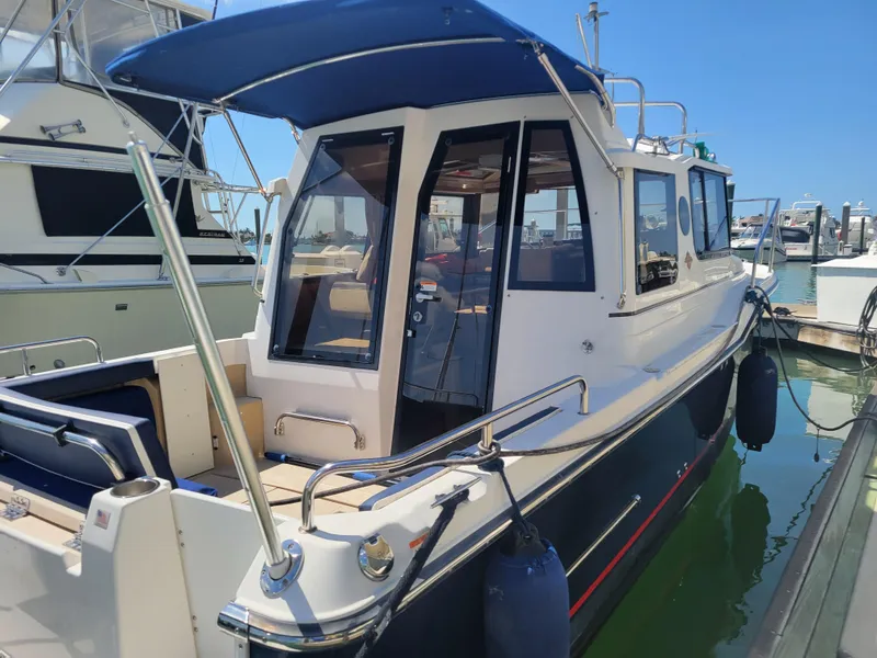 Slide: The Image of Ranger Tug R23 2019 - 1