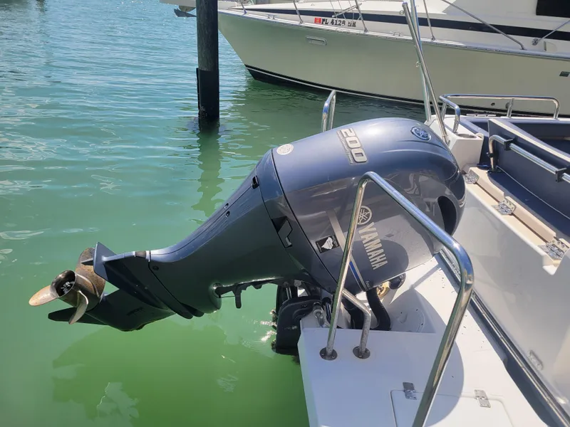 Slide: The Image of Ranger Tug R23 2019 - 2