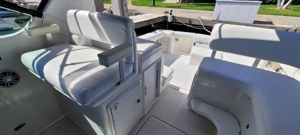 Slide: The Image of Tiara 3500 Open 2000 - 6