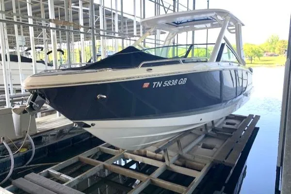 Slide: The Image of Chaparral 280 OSX 2021 - 4