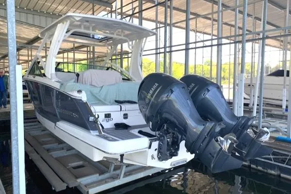 Slide: The Image of Chaparral 280 OSX 2021 - 5