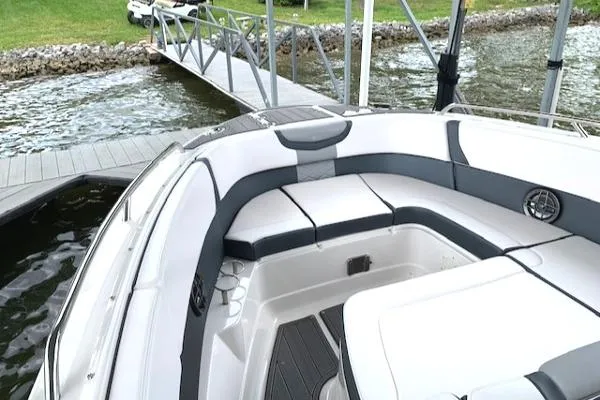 Slide: The Image of Chaparral 280 OSX 2021 - 9