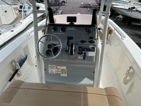Slide: The Image of Bayliner Trophy T22CC 2021 - 2