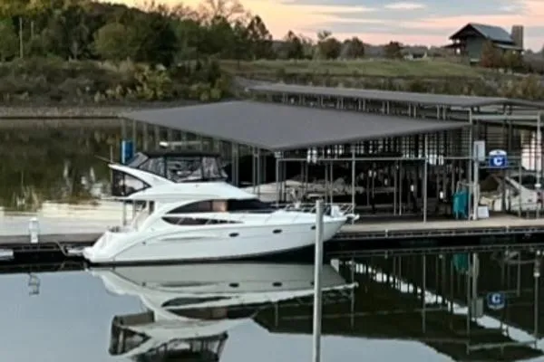 Slide: The Image of Meridian 341 Sedan 2006 - 5