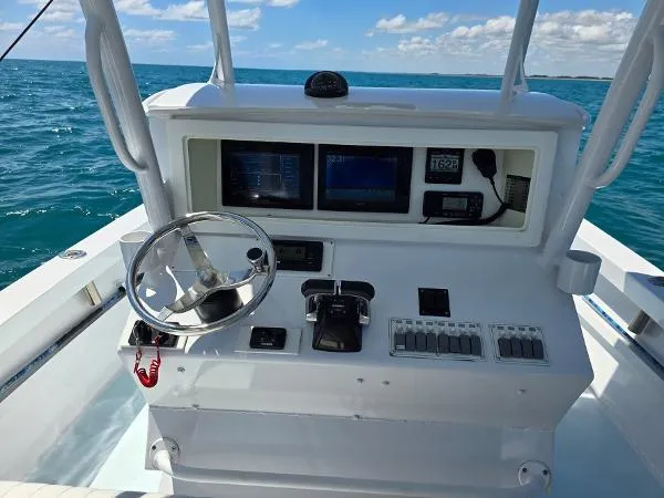 Slide: The Image of Contender Custom 33 Center Console 2012 - 11