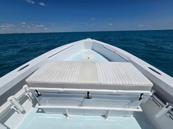 Slide: The Image of Contender Custom 33 Center Console 2012 - 9