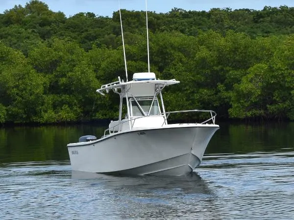 Slide: The Image of Regulator Marine 26 Classic 1997 - 2