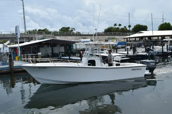 Slide: The Image of Regulator Marine 26 Classic 1997 - 5