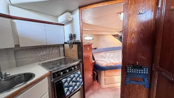 Slide: The Image of Carver Yachts 33 Flybridge Cruiser 1992 - 11