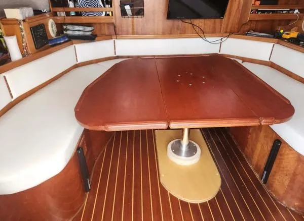 Slide: The Image of Privilege Catamaran 1990 - 5