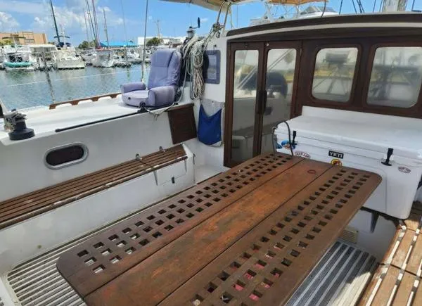 Slide: The Image of Privilege Catamaran 1990 - 7