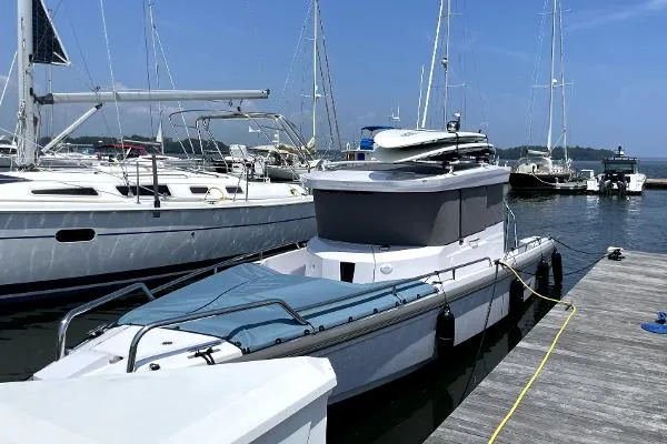 Slide: The Image of Axopar 28 CABIN 2023 - 1