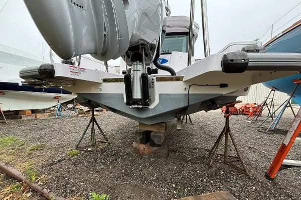 Slide: The Image of Axopar 28 CABIN 2023 - 11