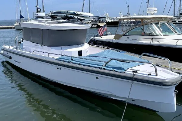 Slide: The Image of Axopar 28 CABIN 2023 - 4