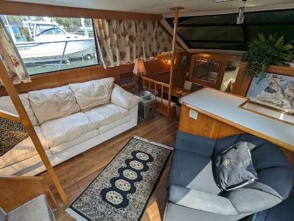 Slide: The Image of Chris-Craft 372 Catalina 1989 - 1