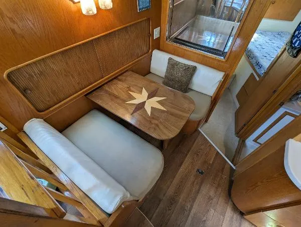 Slide: The Image of Chris-Craft 372 Catalina 1989 - 4