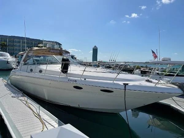 Slide: The Image of Sea Ray Sundancer 400 2000 - 0