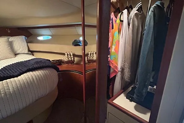 Slide: The Image of Sea Ray Sundancer 400 2000 - 10