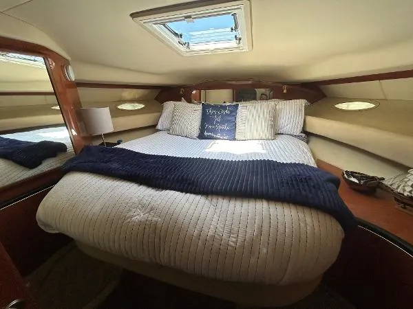 Slide: The Image of Sea Ray Sundancer 400 2000 - 6