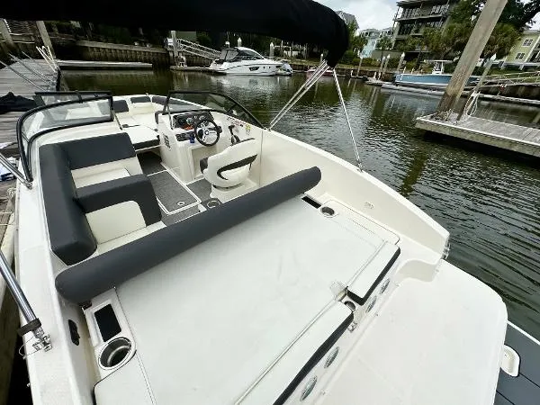 Slide: The Image of Bayliner DX 2050 2022 - 7