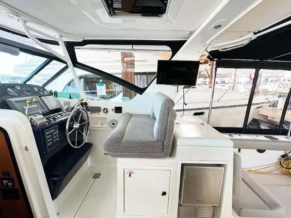 Slide: The Image of Tiara 3500 Open 2000 - 8