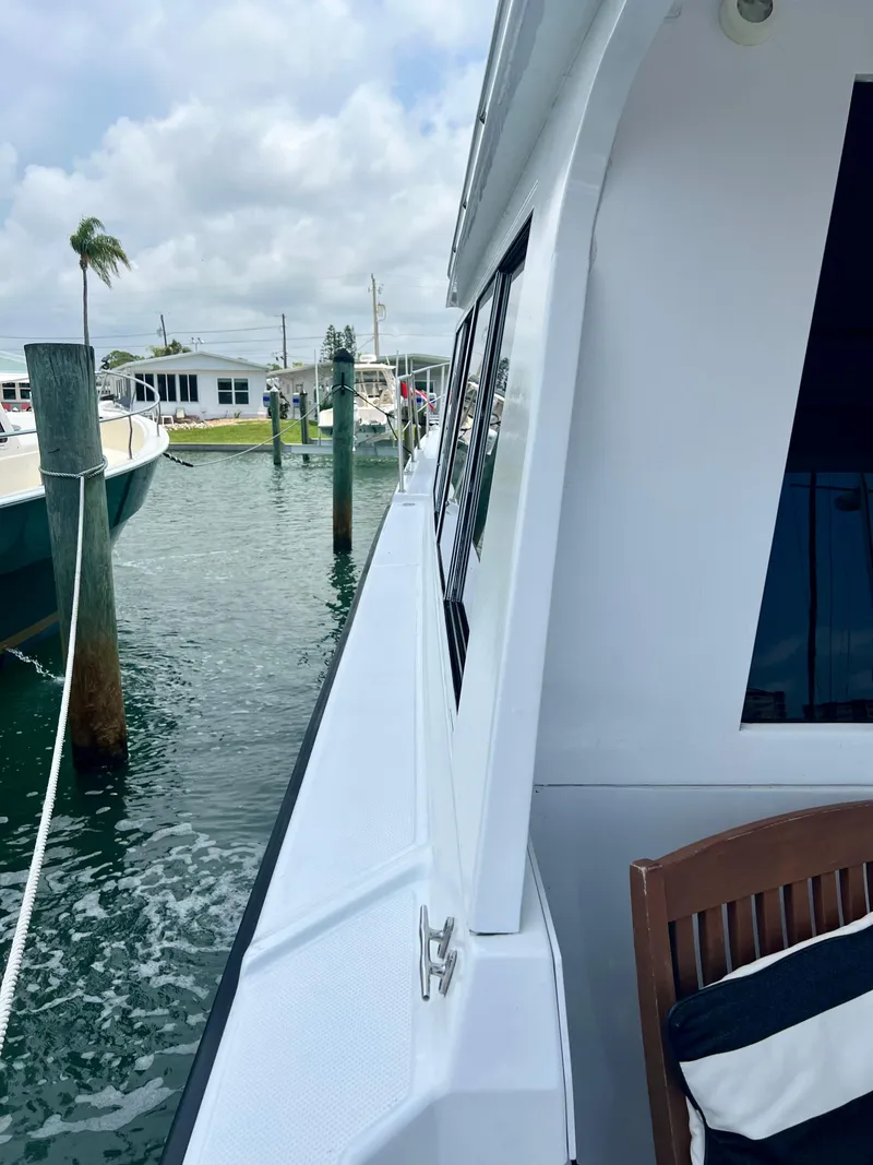 Slide: The Image of Bayliner 4788 1995 - 9