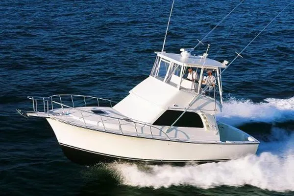 Slide: The Image of Henriques 35 Flybridge 2003 - 0