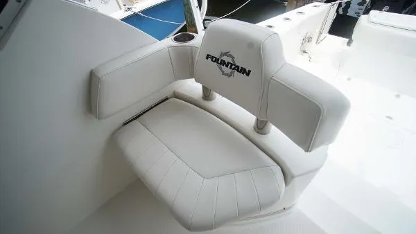 Slide: The Image of Fountain 38 Sport Fish Cruiser 2008 - 9