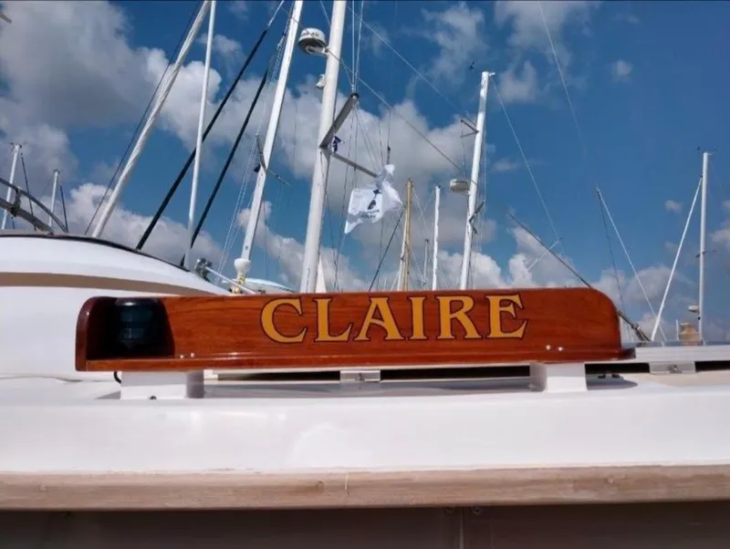 Slide: The Image of Kadey-Krogen Kadey-Krogen 42 Trawler 1981 - 2