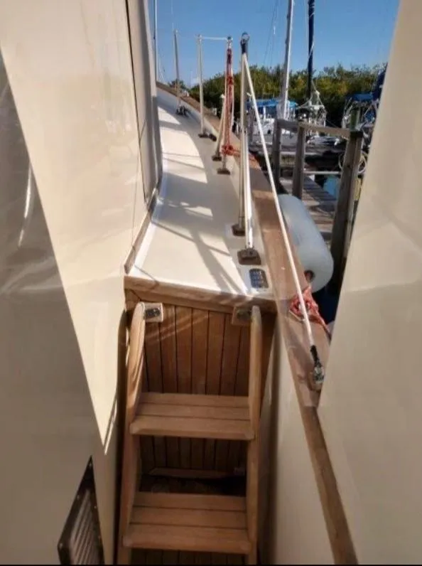Slide: The Image of Kadey-Krogen Kadey-Krogen 42 Trawler 1981 - 7