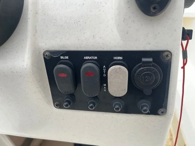 Slide: The Image of Mako PRO 17 SKIFF 2015 - 22