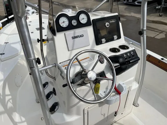 Slide: The Image of NauticStar 1910 2018 - 14