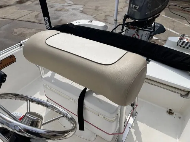 Slide: The Image of NauticStar 1910 2018 - 16