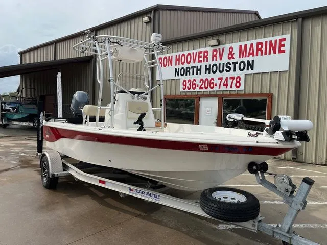 Slide: The Image of NauticStar 1910 2018 - 7