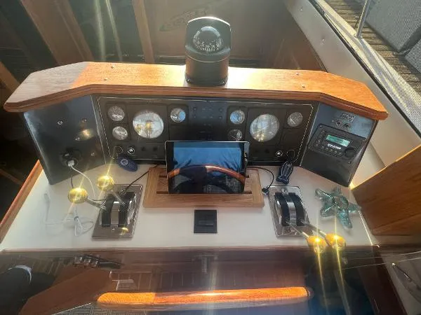 Slide: The Image of Symbol 44 Aft Cabin Sundeck 1989 - 3