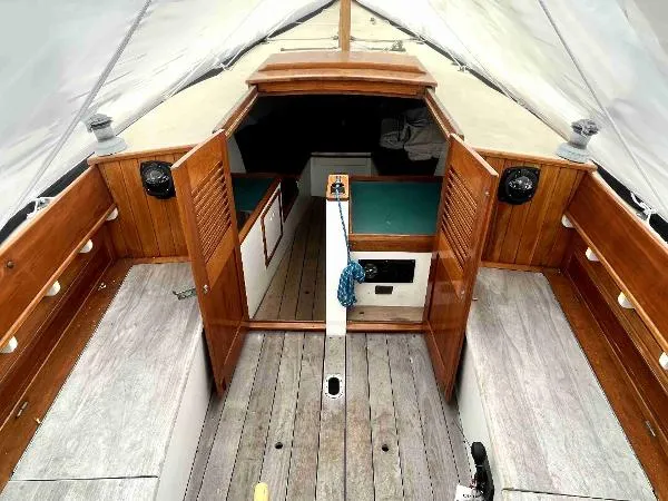 Slide: The Image of Herreshoff Buzzards Bay 25 1996 - 8