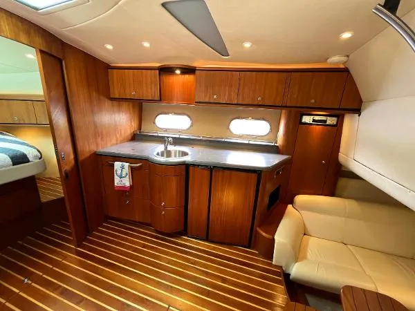 Slide: The Image of Tiara 3900 Sovran 2007 - 5